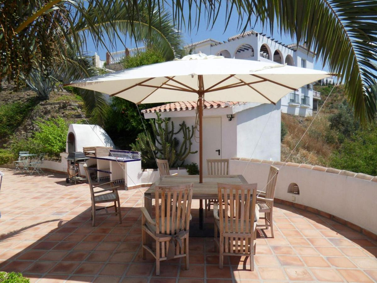 Villa Perla Blanca Sayalonga Екстериор снимка
