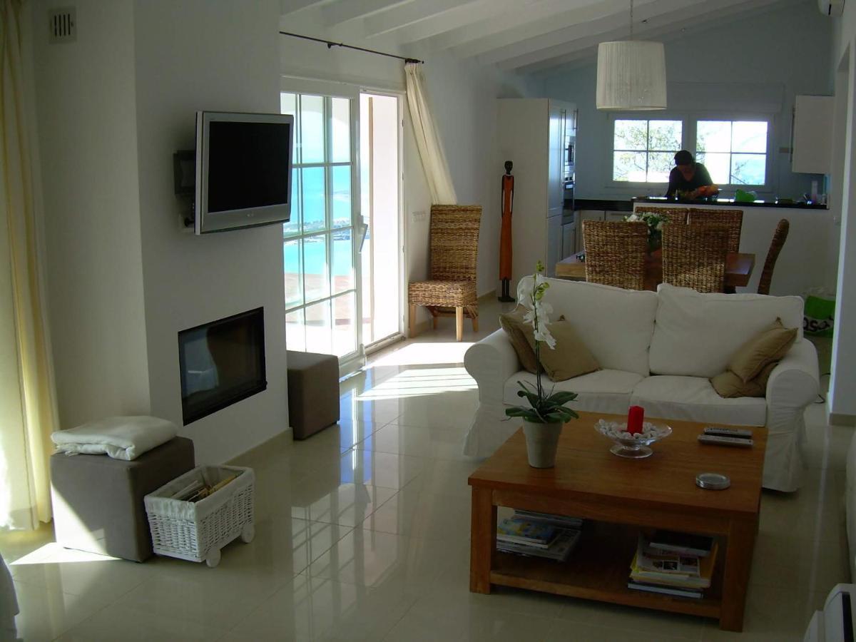 Villa Perla Blanca Sayalonga Екстериор снимка