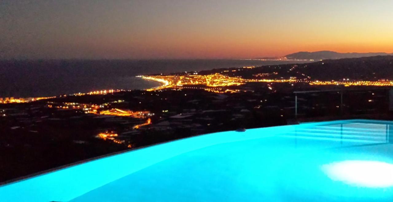 Villa Perla Blanca Sayalonga Екстериор снимка