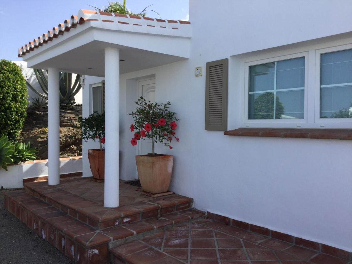 Villa Perla Blanca Sayalonga Екстериор снимка